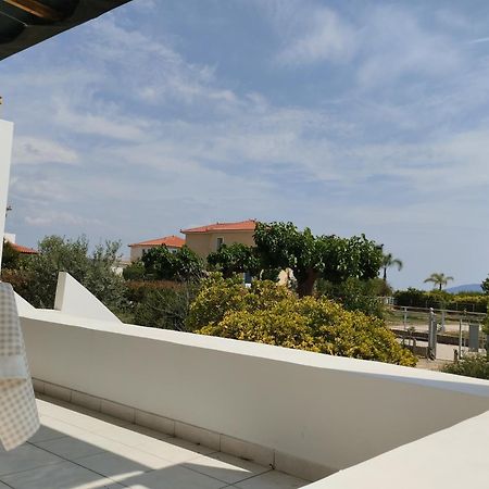 Calypso Two Bedroom Apartment 캔디아 외부 사진